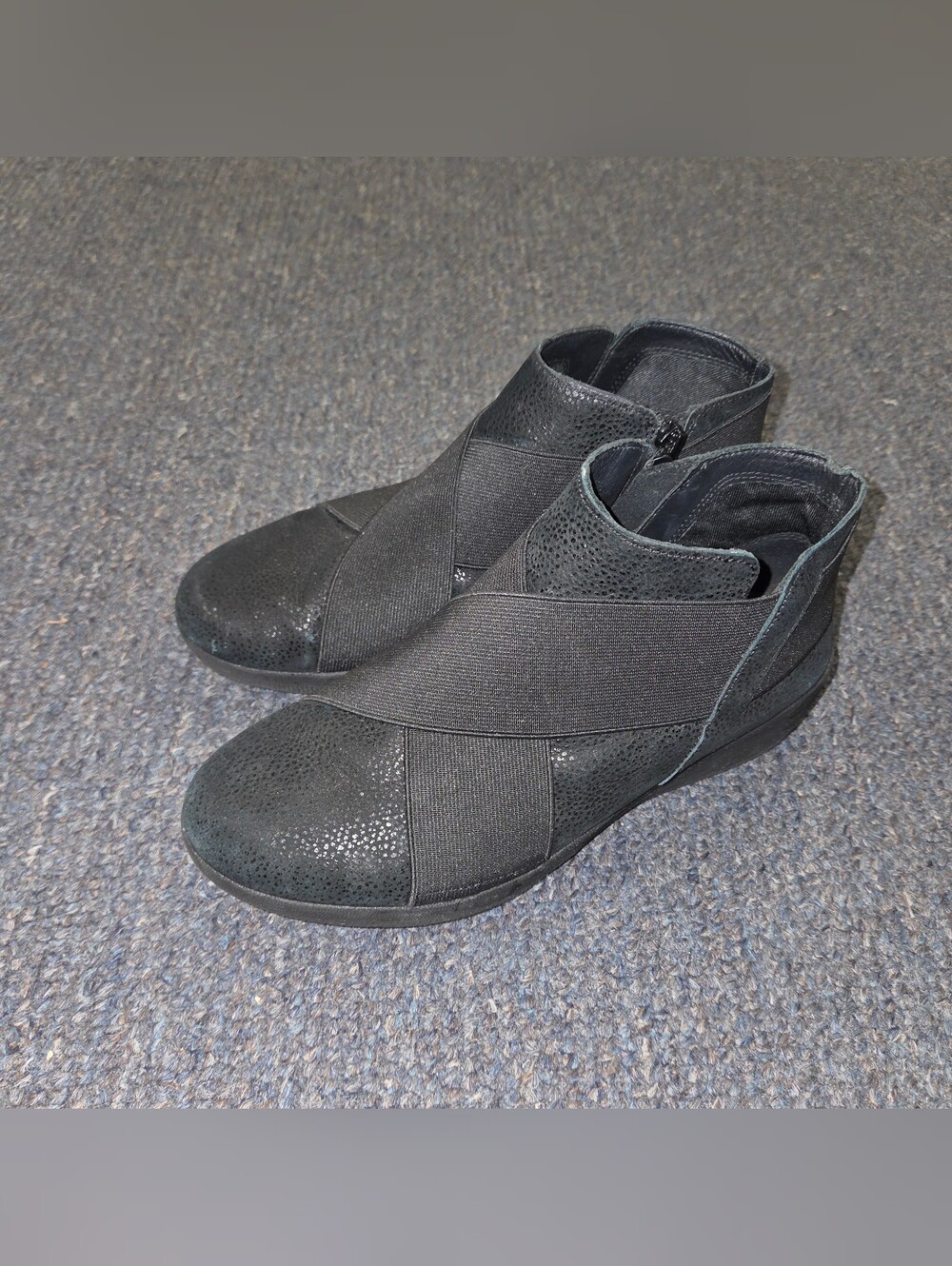 FitFlop Black Superflex Pebbled Leather Ankle Booties 7